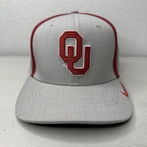 Nike Gray Oklahoma Sooners Strap Back Lightweight Classic99 Drifit Hat